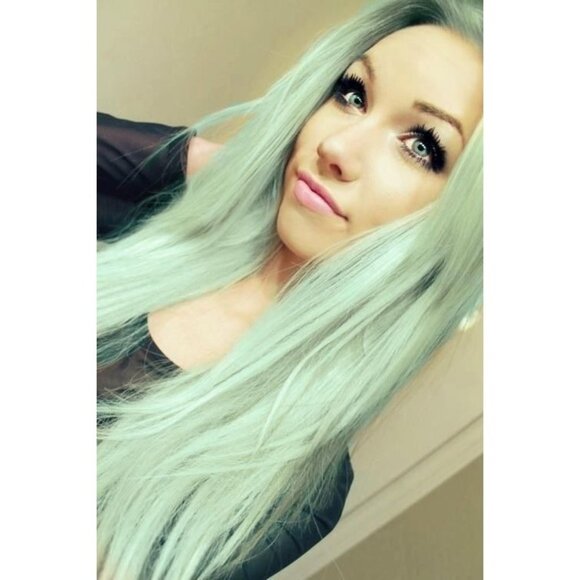 Ombre Black-Light Green Lace Wigs